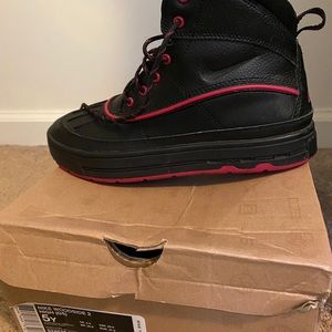 Nike ACG Boots
